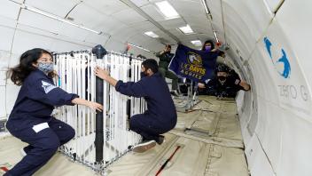 HDD team in-flight