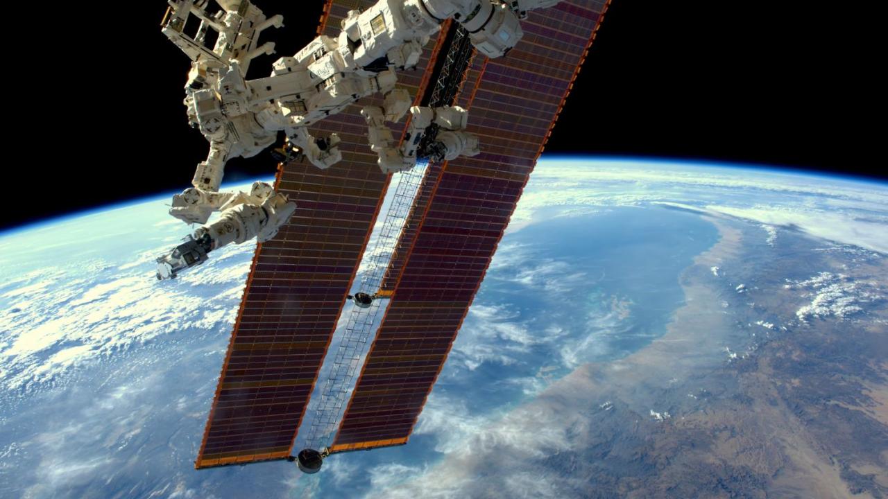 Canadarm Repair